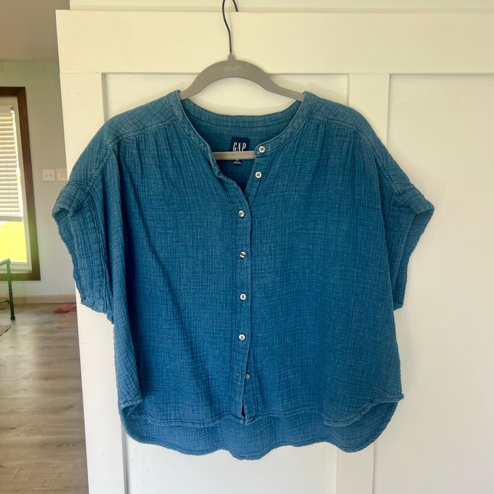 GAP Women's Muslin Short-Sleeve Button up Top